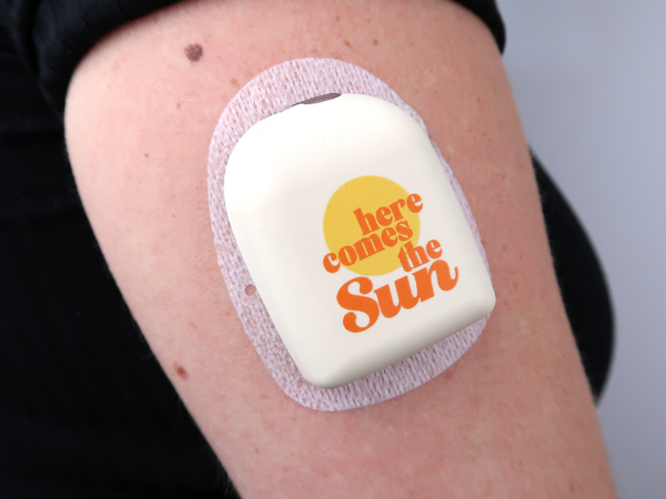 Summer with Your Omnipod: The Ultimate Guide to Beach Days, Travel, Swimming & Hot Weather